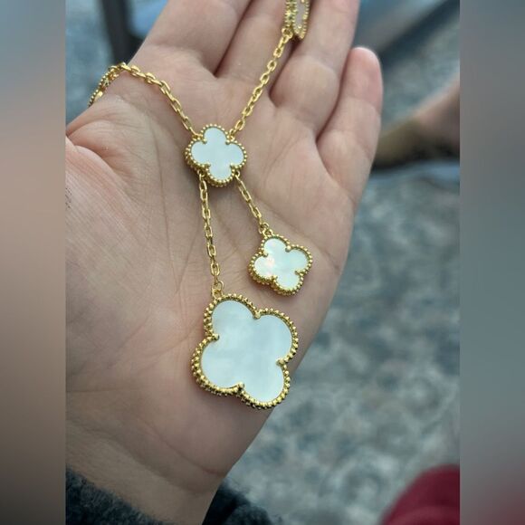 18k Gold Plated Lucky Clover Alhambra Magic Necklace - Picture 10 of 17